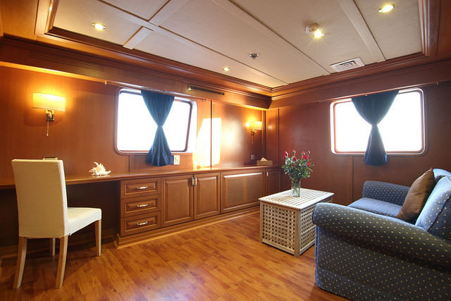 Pandaw MY Andaman Explorer Accommodation 11.jpg